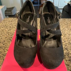 Charlotte Russe Black Wedges Womens 9